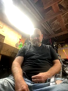 Snapshot of mrscum4u chatting on 27, 9, 2025 mrscum4u online show from 27, 9, 2025