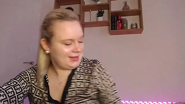 Karolina love  online show from 16, 11, 2025