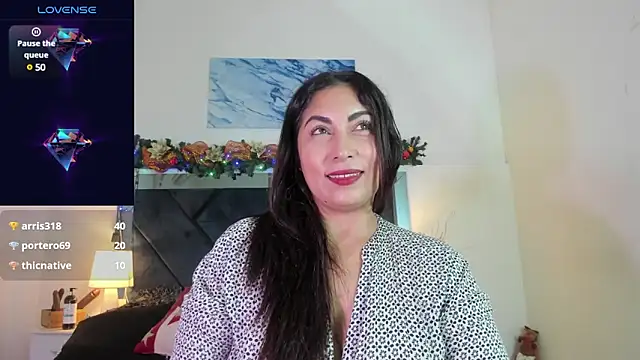 Snapshot of Lauralove_69 chatting on 26, 12, 2024 Lauralove 69 online show from 26, 12, 2024