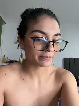 Snapshot of Cat2525 chatting on 15, 12, 2024 Cat2525 online show from 15, 12, 2024