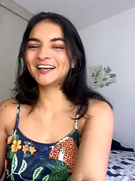 Snapshot of Cat2525 chatting on 4, 11, 2025 Cat2525 online show from 4, 11, 2025