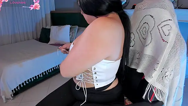 Snapshot of scarlet_miller1 chatting on 4, 3, 2025 scarlet miller1 online show from 4, 3, 2025