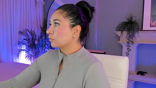 Snapshot of scarlet_miller1 chatting on 11, 9, 2025 scarlet miller1 online show from 11, 9, 2025