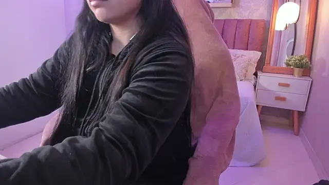 Snapshot of scarlet_miller1 chatting on 15, 10, 2025 scarlet miller1 online show from 15, 10, 2025