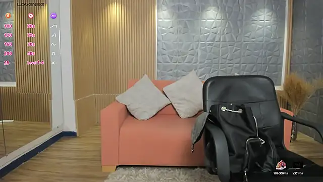 charlottewhitte online show from 30, 1, 2025