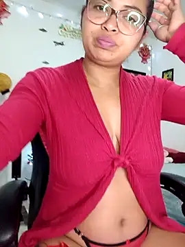 Snapshot of chalohott chatting on 7, 12, 2024 chalohott online show from 7, 12, 2024