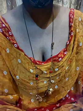 Snapshot of tuttifrutti17 chatting on 30, 4, 2026 tuttifrutti17 online show from 30, 4, 2026