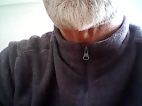 Snapshot of xcimeru chatting on 15, 3, 2025 xcimeru online show from 15, 3, 2025