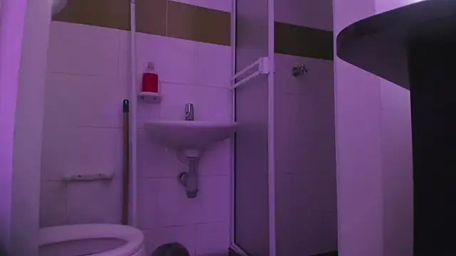 Snapshot of izaro22 chatting on 27, 11, 2025 izaro22 online show from 27, 11, 2025