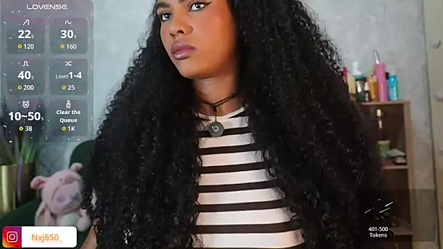 HOTBLACKANDWHITE2 online show from 22, 12, 2025