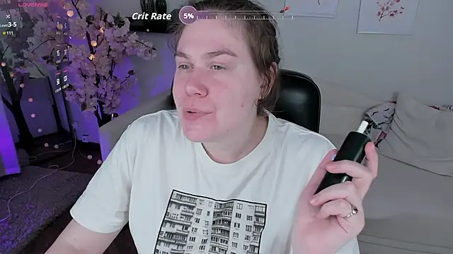 Snapshot of Nancy_Sun_ chatting on 13, 11, 2025 Nancy Sun online show from 13, 11, 2025