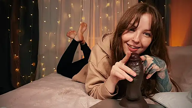 Snapshot of Pi-x-ie chatting on 19, 10, 2025 Pi-x-ie online show from 19, 10, 2025