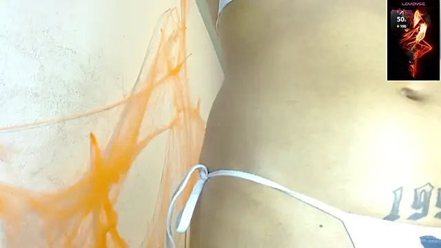 Snapshot of toxxxic_cams chatting on 24, 10, 2025 toxxxic cams online show from 24, 10, 2025