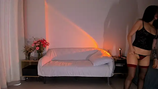 Snapshot of kawaii_mia chatting on 28, 12, 2024 kawaii mia online show from 28, 12, 2024