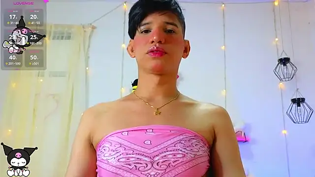 Snapshot of Ariel_Femboy_ chatting on 6, 3, 2025 Ariel Femboy online show from 6, 3, 2025