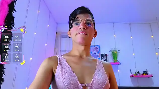 Snapshot of Ariel_Femboy_ chatting on 23, 11, 2025 Ariel Femboy online show from 23, 11, 2025