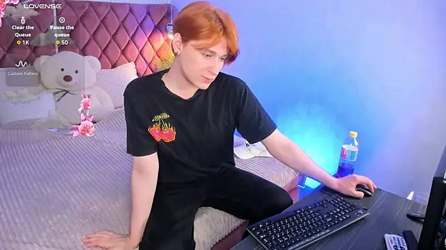  YummyTony  online show from 2, 6, 2026