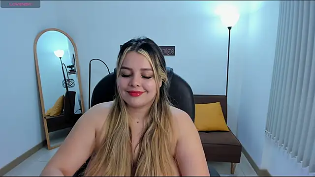 Snapshot of camiilaa1 chatting on 19, 1, 2025 camiilaa1 online show from 19, 1, 2025