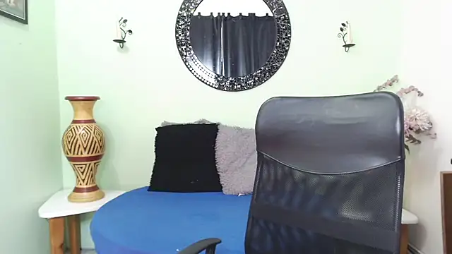 Sofia Franco  online show from 12, 2, 2026