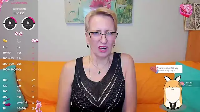 Snapshot of iamyourdream89 chatting on 3, 2, 2025 iamyourdream89 online show from 3, 2, 2025