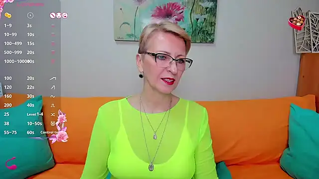 Snapshot of iamyourdream89 chatting on 5, 2, 2025 iamyourdream89 online show from 5, 2, 2025