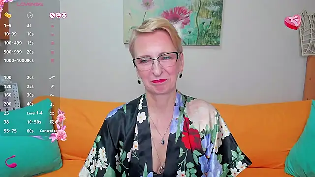 Snapshot of iamyourdream89 chatting on 6, 2, 2025 iamyourdream89 online show from 6, 2, 2025