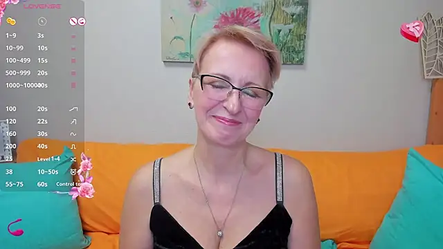 Snapshot of iamyourdream89 chatting on 7, 2, 2025 iamyourdream89 online show from 7, 2, 2025