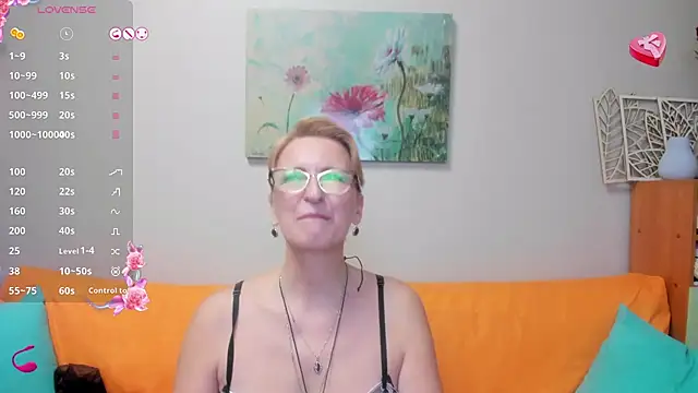 Snapshot of iamyourdream89 chatting on 24, 2, 2025 iamyourdream89 online show from 24, 2, 2025