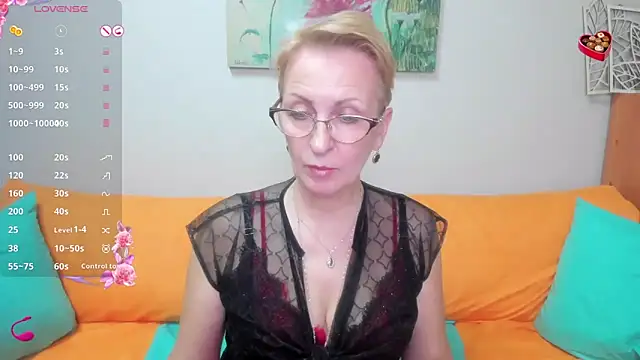 Snapshot of iamyourdream89 chatting on 26, 2, 2025 iamyourdream89 online show from 26, 2, 2025