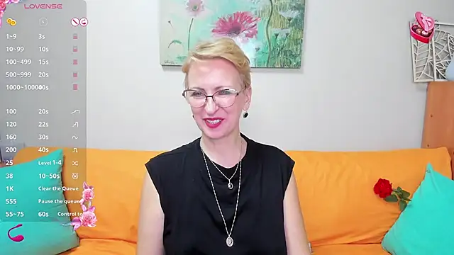 Snapshot of iamyourdream89 chatting on 10, 3, 2025 iamyourdream89 online show from 10, 3, 2025