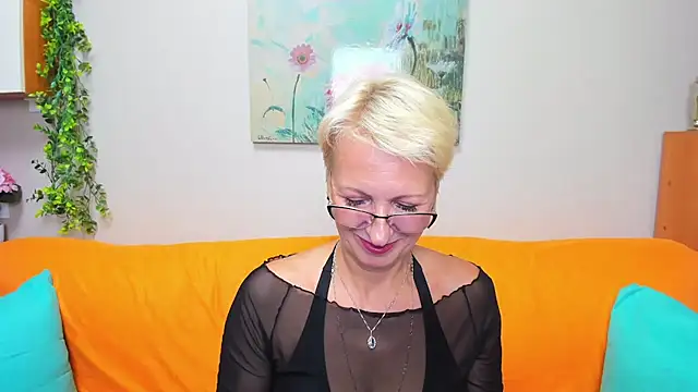 Snapshot of iamyourdream89 chatting on 9, 9, 2025 iamyourdream89 online show from 9, 9, 2025