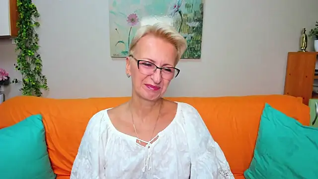 Snapshot of iamyourdream89 chatting on 26, 9, 2025 iamyourdream89 online show from 26, 9, 2025