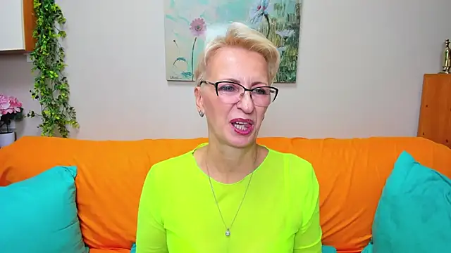 Snapshot of iamyourdream89 chatting on 27, 9, 2025 iamyourdream89 online show from 27, 9, 2025