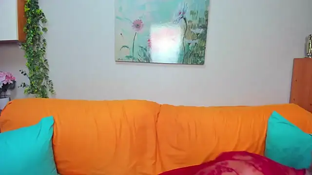 Snapshot of iamyourdream89 chatting on 19, 10, 2025 iamyourdream89 online show from 19, 10, 2025