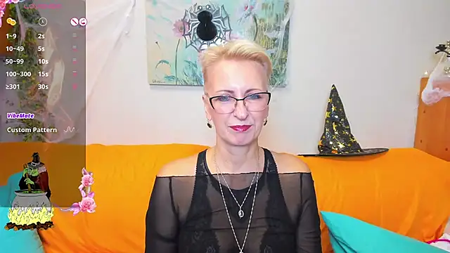 Snapshot of iamyourdream89 chatting on 31, 10, 2025 iamyourdream89 online show from 31, 10, 2025