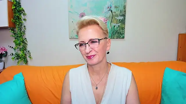 Snapshot of iamyourdream89 chatting on 7, 11, 2025 iamyourdream89 online show from 7, 11, 2025