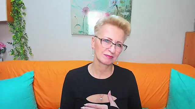 Snapshot of iamyourdream89 chatting on 14, 11, 2025 iamyourdream89 online show from 14, 11, 2025