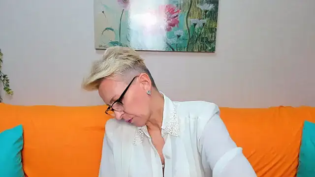 Snapshot of iamyourdream89 chatting on 3, 12, 2025 iamyourdream89 online show from 3, 12, 2025