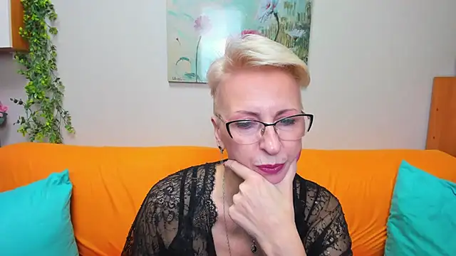 Snapshot of iamyourdream89 chatting on 5, 12, 2025 iamyourdream89 online show from 5, 12, 2025