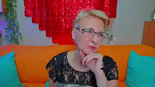 iamyourdream89 online show from 17, 2, 2026