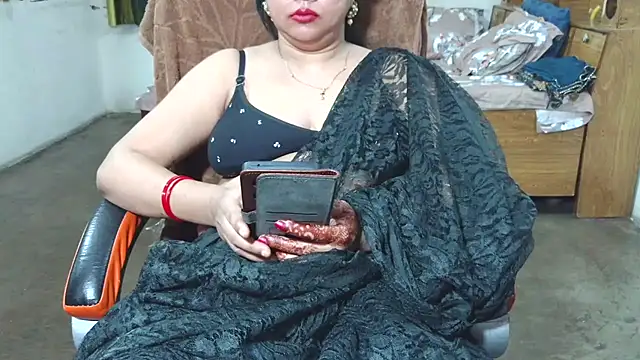 Cute Mahi22 online show from 29, 10, 2025