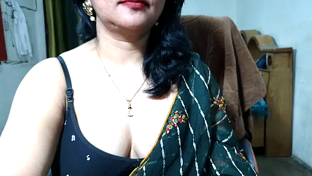 Cute Mahi22 online show from 28, 11, 2025