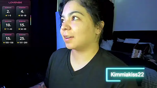 Snapshot of kimmiakiss22 chatting on 9, 9, 2025 kimmiakiss22 online show from 9, 9, 2025