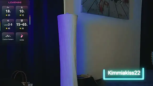 Snapshot of kimmiakiss22 chatting on 10, 9, 2025 kimmiakiss22 online show from 10, 9, 2025
