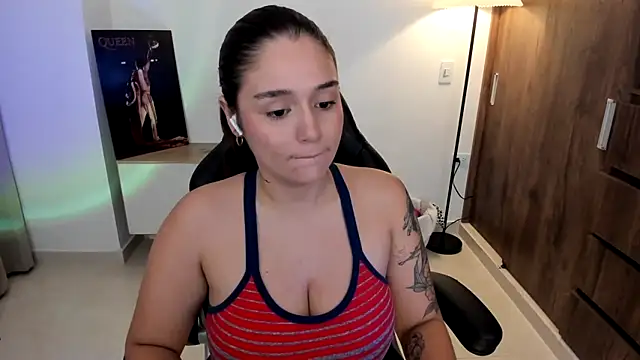 Snapshot of samantha_cherry chatting on 24, 11, 2025 samantha cherry online show from 24, 11, 2025