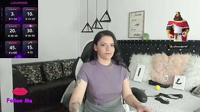 Snapshot of natasha_logan_ chatting on 7, 3, 2025 natasha logan online show from 7, 3, 2025