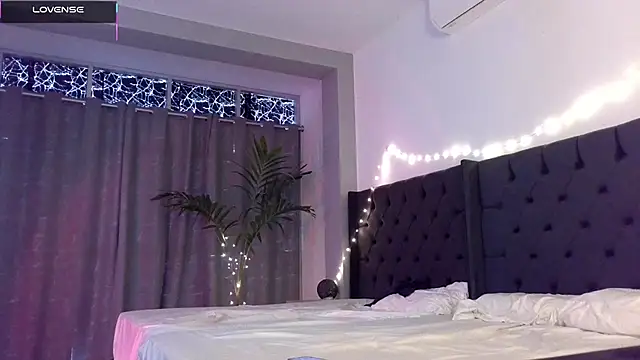 mini kunis online show from 13, 2, 2026