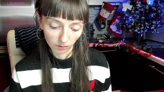 TayanaJons online show from 6, 12, 2024