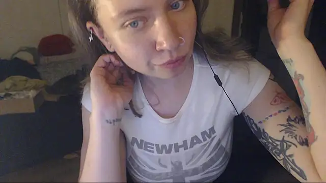 amanda kiss kiss online show from 11, 1, 2025