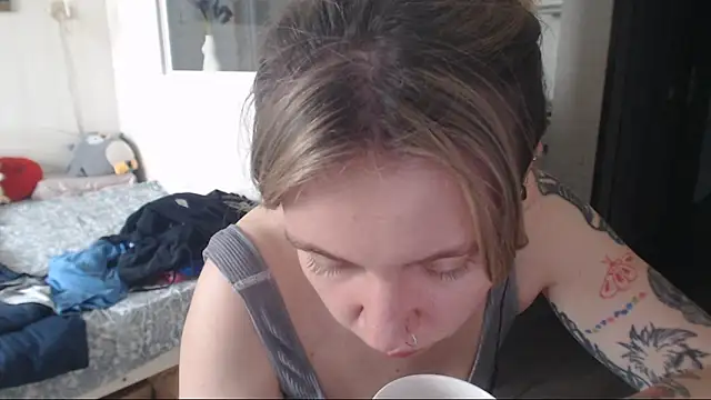 amanda kiss kiss online show from 27, 2, 2025